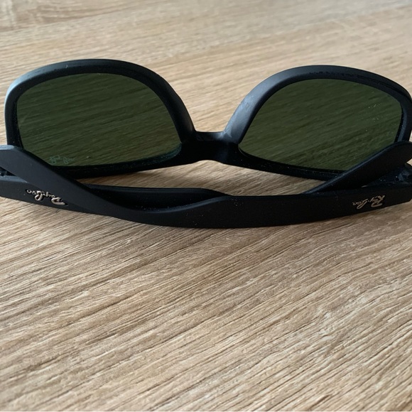 Black ray bans without case - Picture 2 of 3